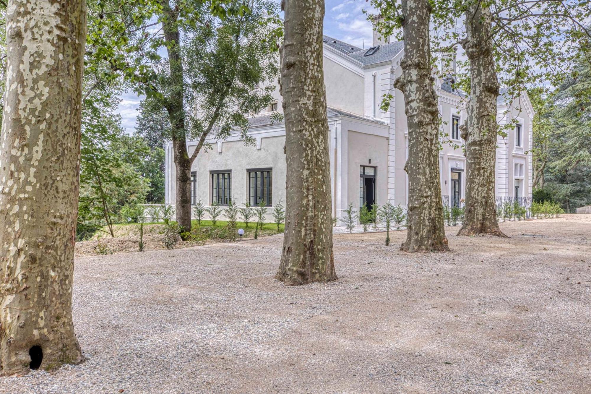 1 - Grand Appartement Spacieux Dans Un Chateau Du 17Eme Siecle, A 15Min De Lyon Vourles Zewnętrze zdjęcie