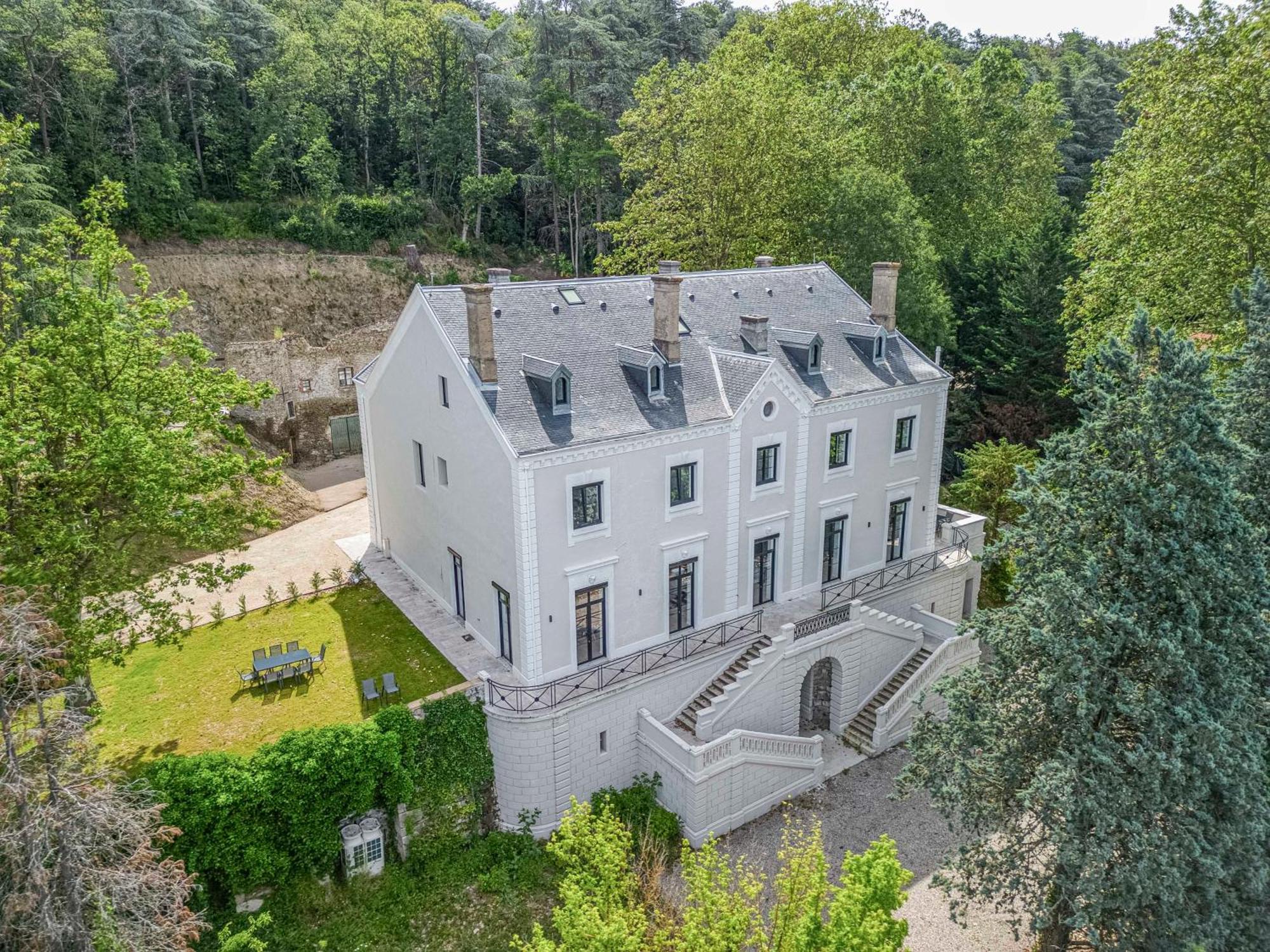 1 - Grand Appartement Spacieux Dans Un Chateau Du 17Eme Siecle, A 15Min De Lyon Vourles Zewnętrze zdjęcie